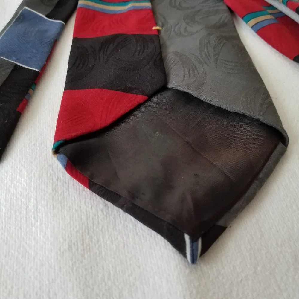 Henry Alan Neckware Mens Tie Grey Gray Red Black VTG